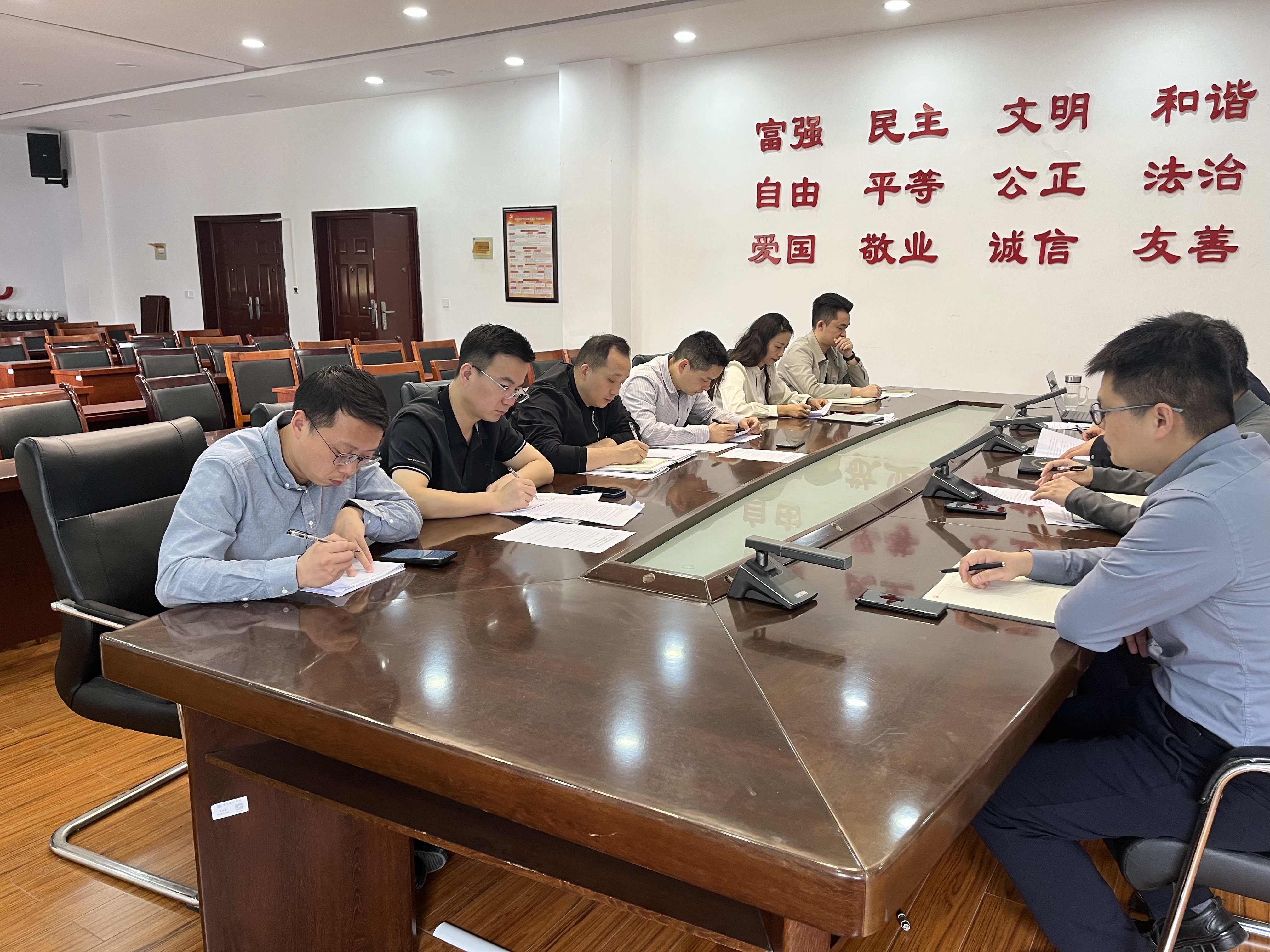 Koyf_1745922875253086279.jpg Koyf_1745922875253086279.jpg