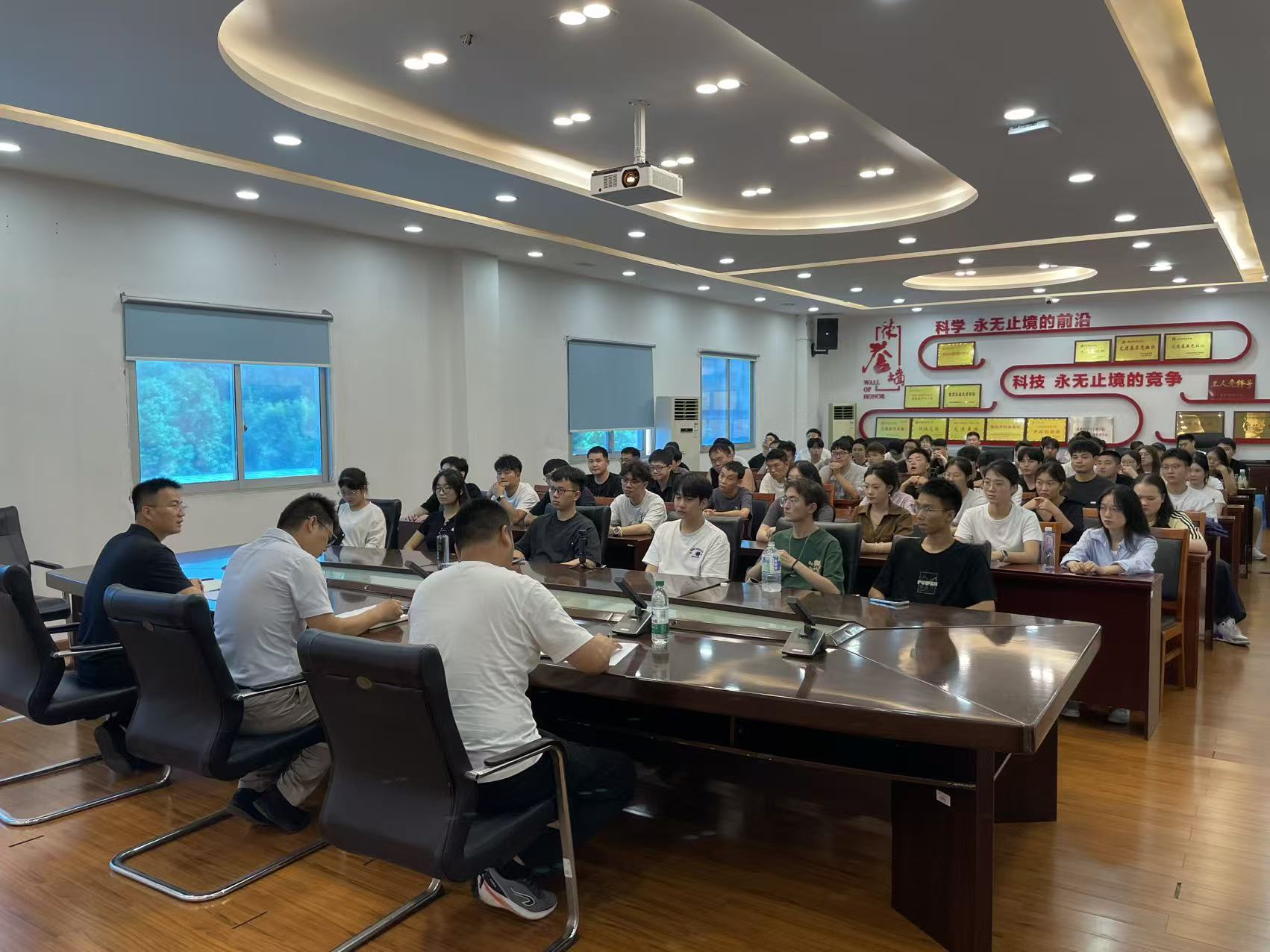 SGwl_1757985452108063702.jpg SGwl_1757985452108063702.jpg