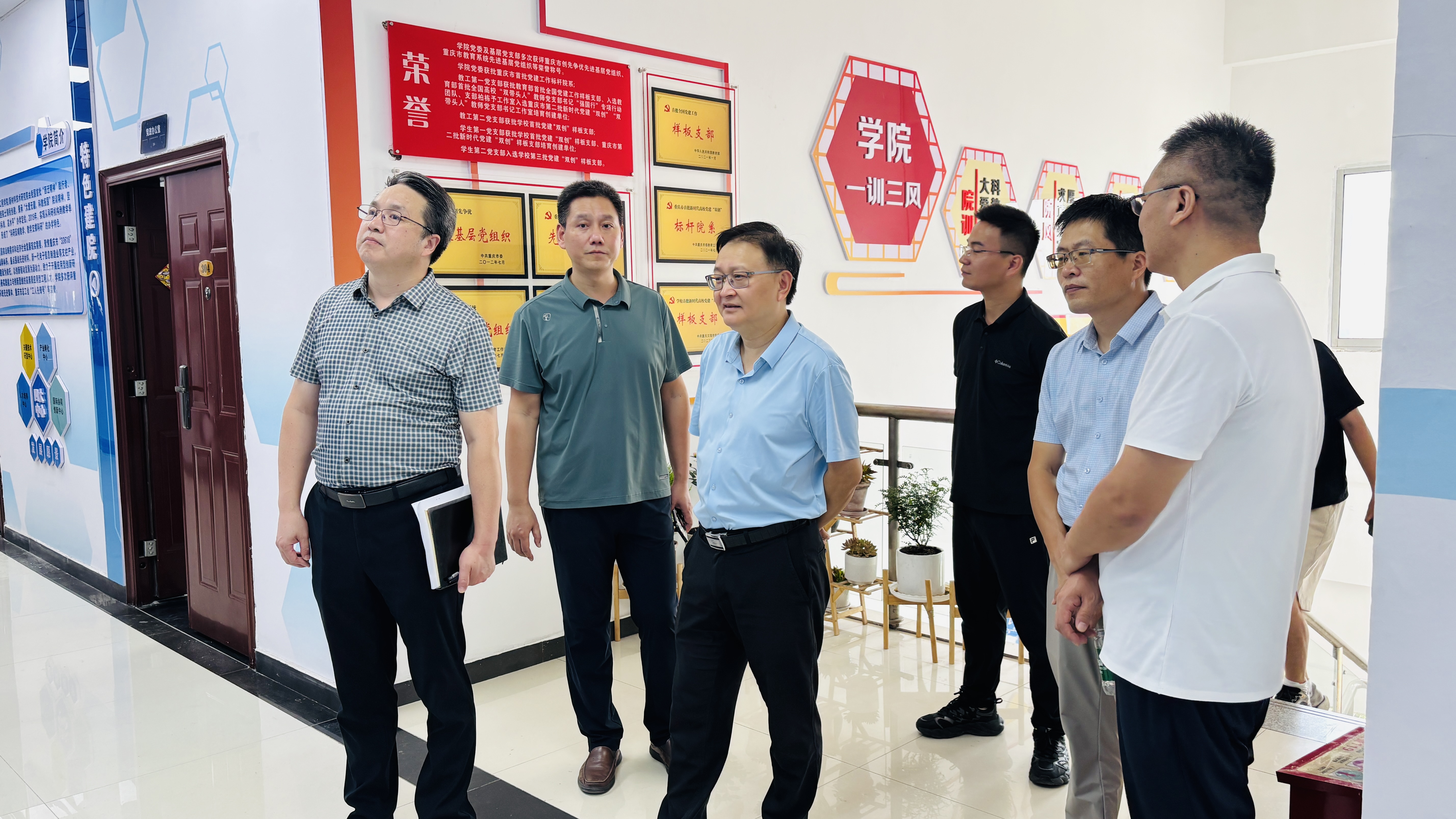 THhn_1760346855794037371.jpg THhn_1760346855794037371.jpg