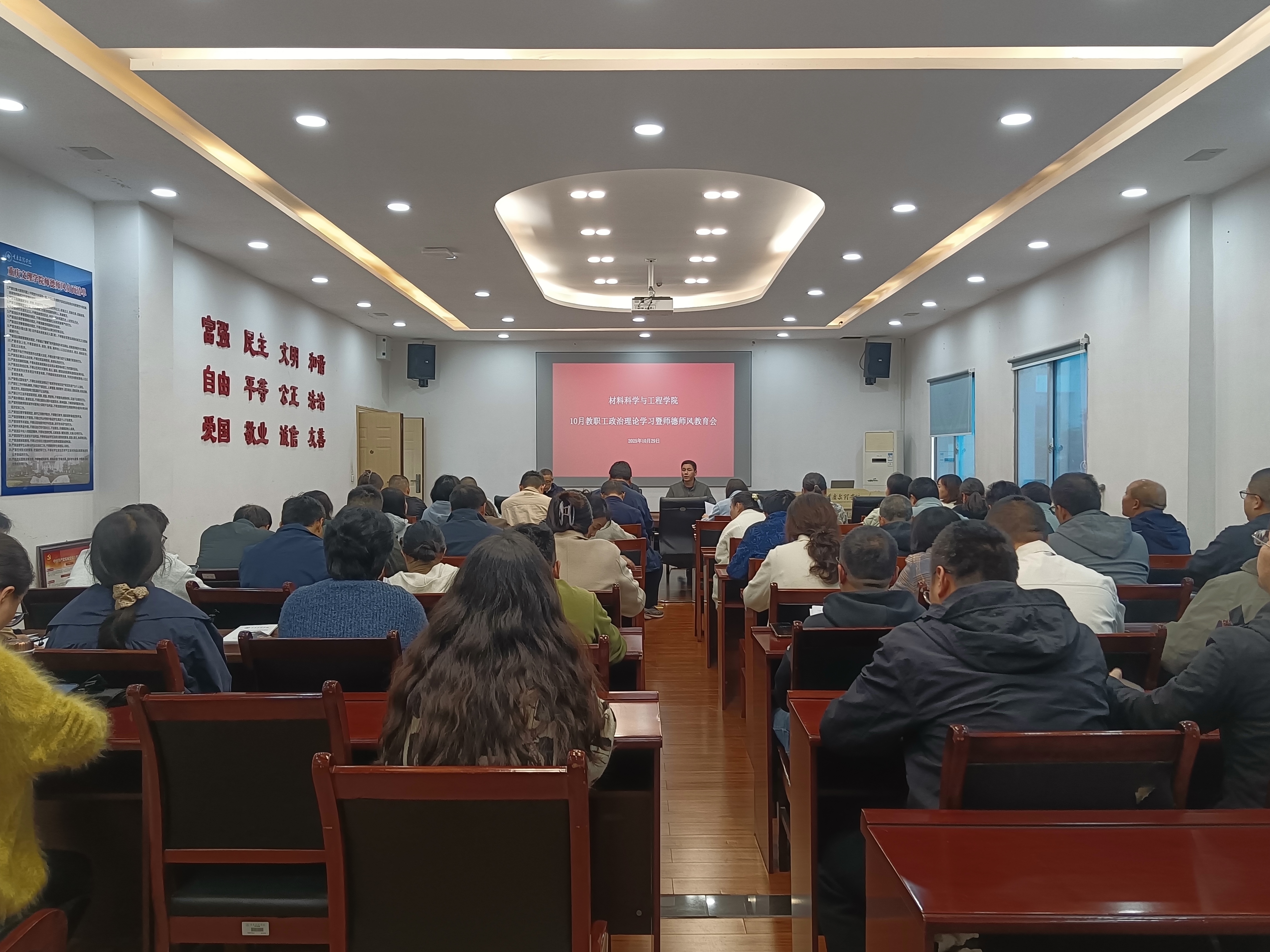 FNtR_1762421718112030256.jpg FNtR_1762421718112030256.jpg