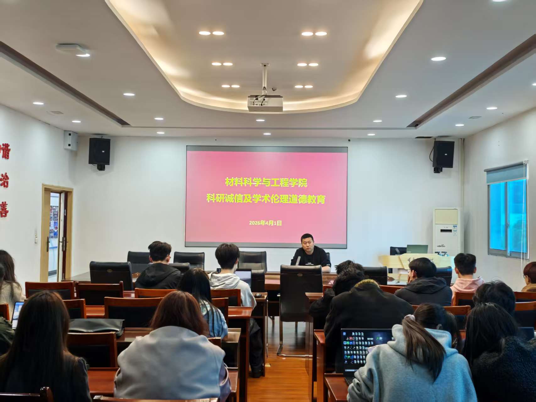 rRKU_1775204440663022292.jpg rRKU_1775204440663022292.jpg