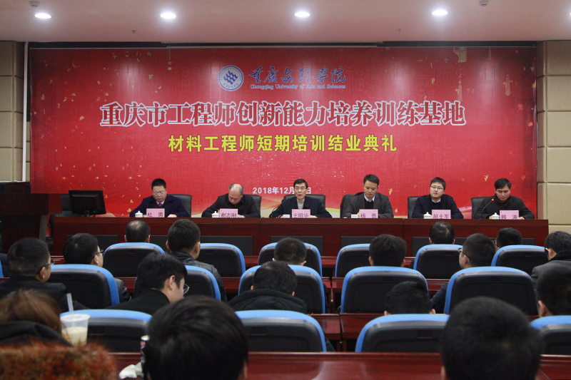 1545036381315050897.jpg 1545034946969004018.jpg