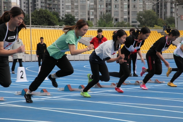 1574241626131069034.jpg 起跑瞬间.jpg